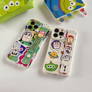 💖New 💖iPhone 14 13 12 11 Pro Max เคส for เคสไอโฟน11 บางเบาพกพาง่าย Toy Story น่ารัก การ์ตูน สายรัดข้อมือ Case