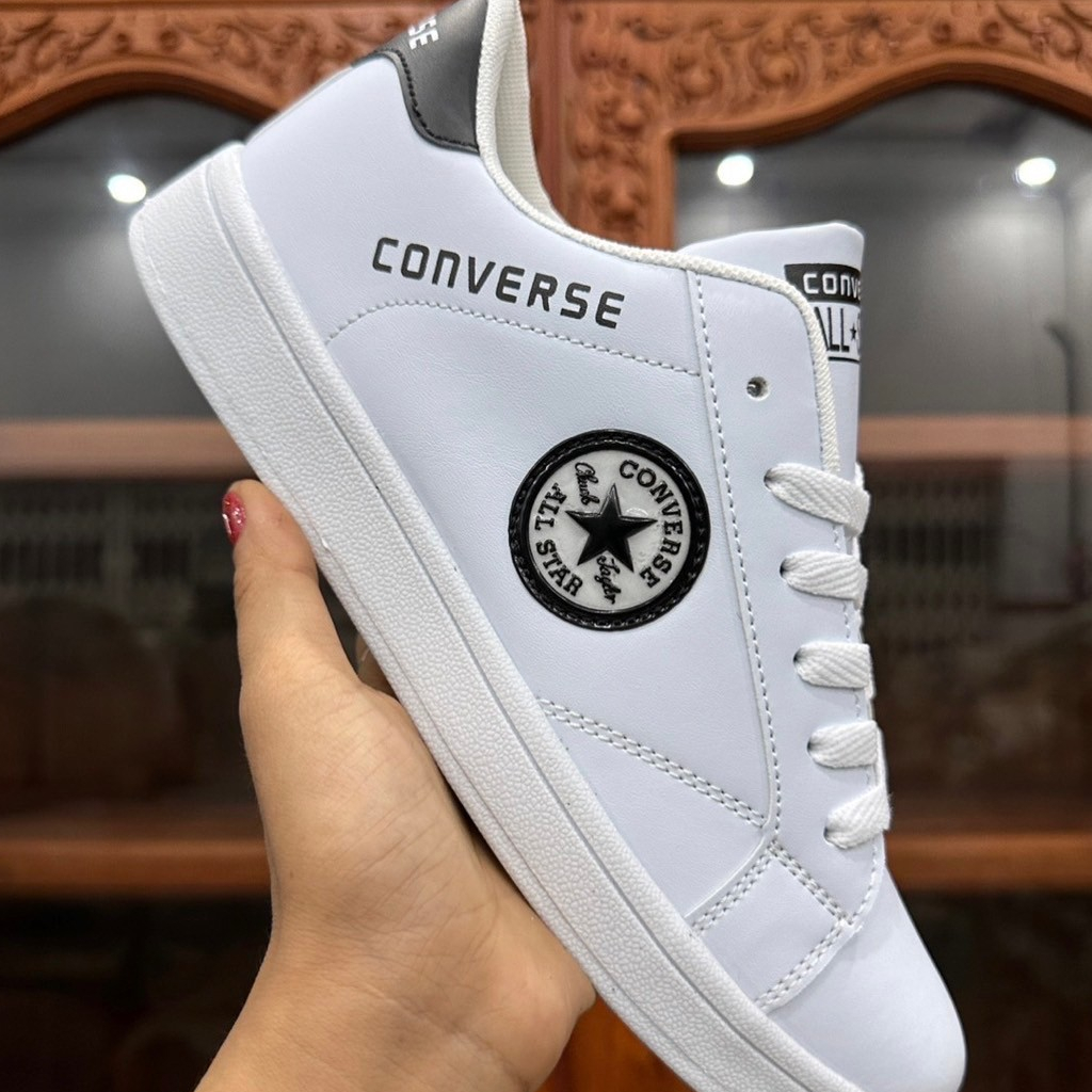 รองเท้าผ้าใบ Converse ผูกเชือก