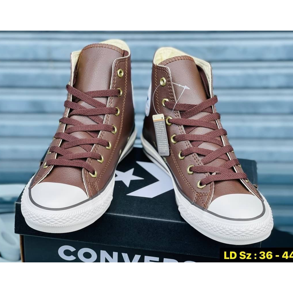 รองเท้าผ้าใบ Converse หุ้มข้อ (หนัง)