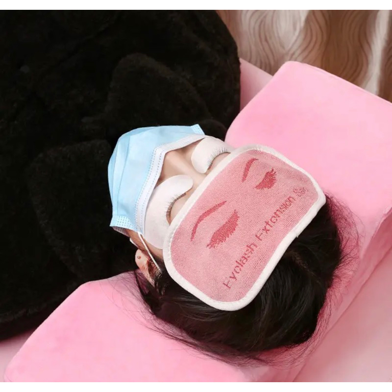 ผ้ารองหน้าผากลูกค้า สำหรับร้านต่อขนตา