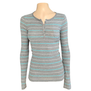 Aeropostale เสื้อยืดแขนยาว รัดรูป ผู้หญิง สีเทาขวางฟ้า กระดุม4เม็ด