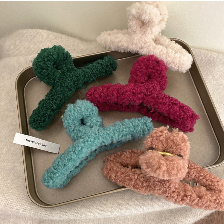 กิ๊บหนีบไขว้ขนฟู ขนาดใหญ่ 13cm. ขนฟูนุ่ม น่ารัก เก็บผมได้เยอะ หนีบแน่น กิ๊บหนีบผม - รูปที่ 7