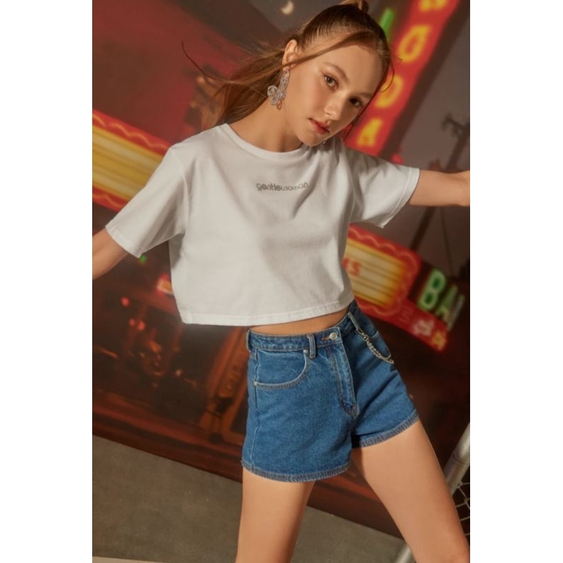 GENTLEWOMAN EMBELLISHED CROP TOP 
size S # ของแท้100%#ไม่แท้ยินดีคืนเงิน