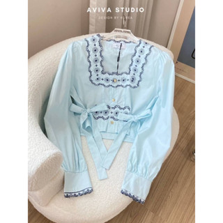 Aviva studio 💙 เสื้อเชิ้ตแขนยาวคอเหลี่ยมสีฟ้า