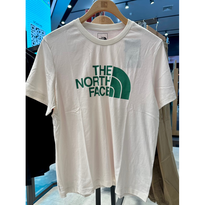 แท้💯ช็อปไทย THE NORTH FACE เสื้อยืดแขนสั้นสกรีนลายโลโก้สีเขียว รุ่น M FOUNDATION LOGO S/S TEE