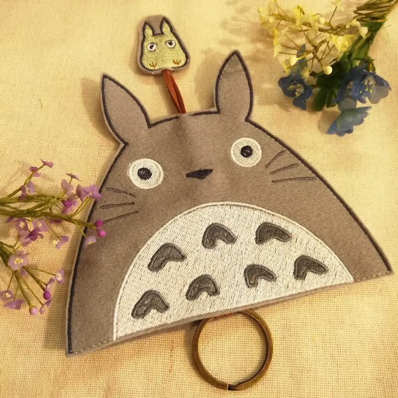 พวงกุญแจผ้าสักหลาดลายการ์ตูน Totoro พวงกุญแจปักงานแฮนด์เมด