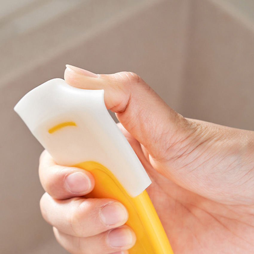 Megahouse ไม้พายซิลิโคน ไม้ปาดทำความสะอาด ที่ทาแยม ทาเนย ที่ปาด No.Y1474