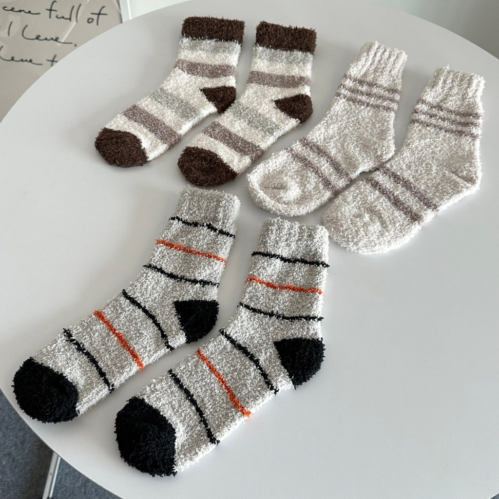 [umore.edition] ✨พร้อมส่ง ใส่ได้ทั้ง ญ/ช ขายดี💥 ถุงเท้าบุขน แบบยาว นุ่มอุ่น ใส่สบาย กันหนาวได้ดีมาก