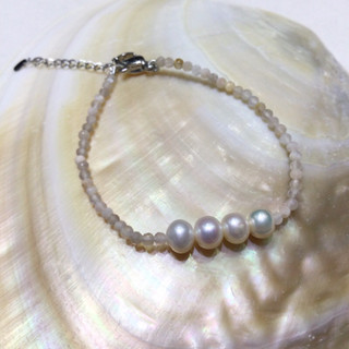 สร้อย้อมือมุกแท้100% กำไรข้อมือมุกแท้ RealPearl Bracelet สินค้ามีหลายแบบแบบละ1เส้นเท่านั้น‼️