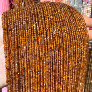 โกเมนเหลือง Yello Garnet ทรงลูกบาศก์ เจียเหลี่ยม 2x2 mm เส้นยาว