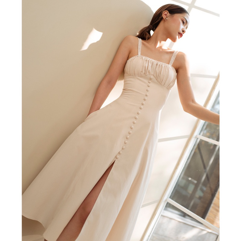 Penny dress (มือสอง) เดรสผ่าหน้า แบรนด์ luca.studio size s
