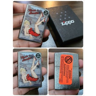 Zippo WWII Pin Up Girl - Rosie Bomber (ปี2023)ของใหม่ ไม่เคยผ่านการใช้งาน พิจารณาภาพและVDO ก่อนตัดสินใจคะ