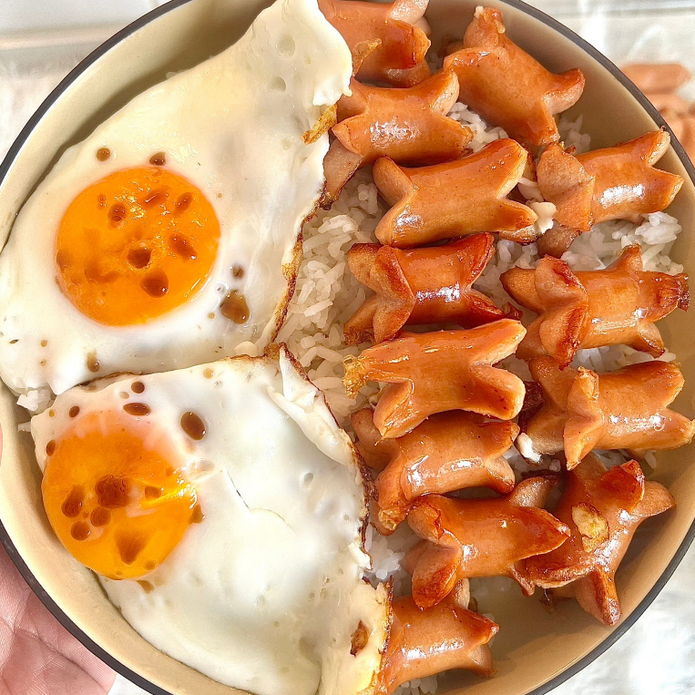 🥖ไส้กรอกคอกเทล🥖หนังกรอบ เนื้อนุ่ม ✅เป็นมื้อทานเล่น❌สารกันบูด ❌ไนไตร์ท ❌ไนเตรท ❌แต่งกลิ่นสังเคราะห์ ขนาด 500 กรัม 39 ชิ้น