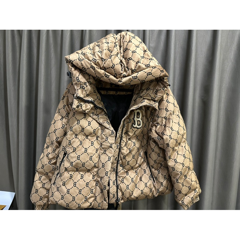 เสื้อโค้ชกันหนาว แบรนด์ MLB สีน้ำตาล ใหม่