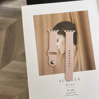 สายซิลิโคนเหมาะสำหรับ ultra 49mm46mm45mm44mm42mm สายสีทึบ iwatch S10/11 46mm 9/8/7/6/5/4/3/2/1/SE 38mm40mm41mm