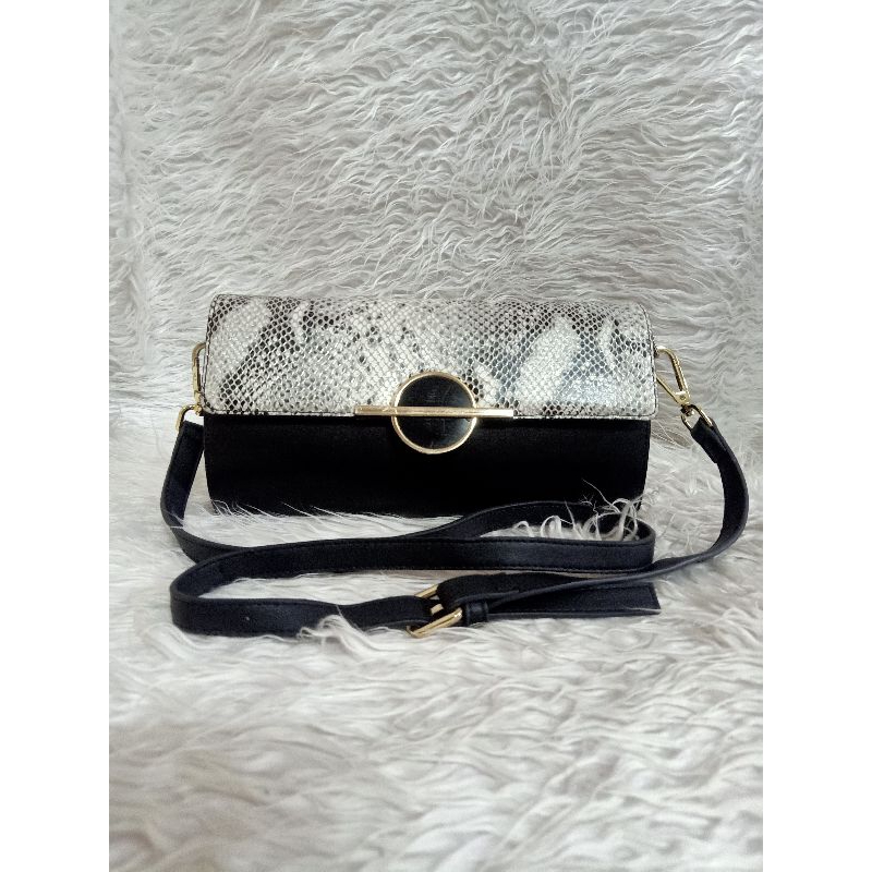 กระเป๋าดำลายครอสบอดี้แบรนด์MEXICAN(รหัส ได้1)