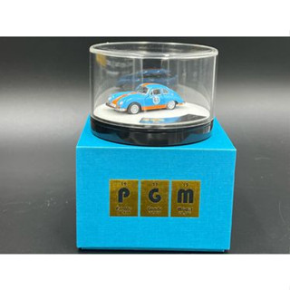 PGM 1:64  Limited to 999pcs PGM 1/64 Porsche 356 Gulf.  ครอบอคิลิคทรงกลม ฐานวางรถหมุนได้