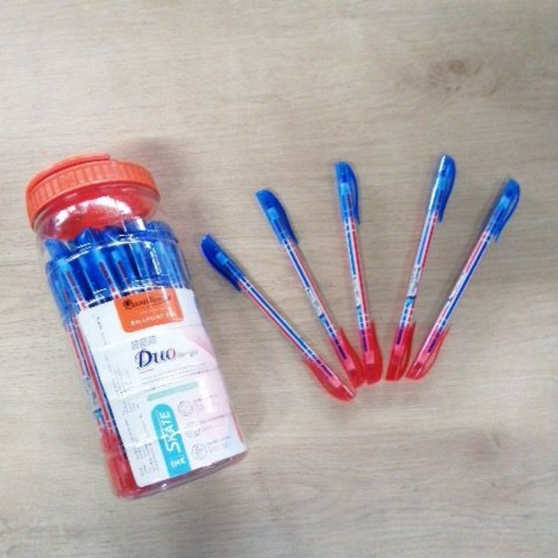 ปากกา​ QuanTum​ 222  DUO Straight  2​ หัว​ หมึก​สีน้ำเงิน​ - สีแดง​  0.5​ มม.​ (1x50​ ด้าม)