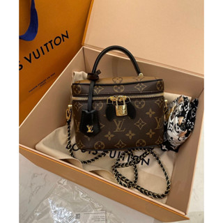 VANITY LV PREMIUM’S GIFT BAG