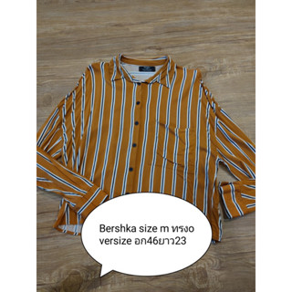 shirt ผ้าใส่สบาย bershka size m oversize