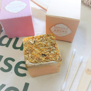 Handmade Soap สบู่ทำมือ โรยหน้าดอกไม้ ฟองน้อย กลิ่นหอม ขนาด 110g (3.5 Oz)