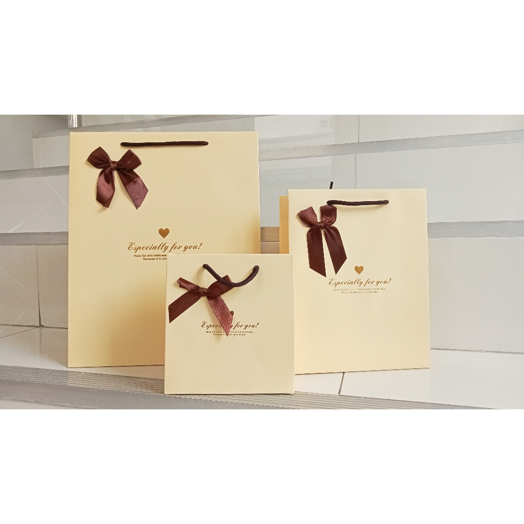 ✨พร้อมส่ง✨ paper bag ถุงกระดาษน่ารักๆ ถุงกระดาษติดโบว์ อเนกประสงค์