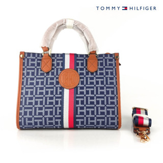 Tommyกระเป๋าถือสะพายข้างรุ่นTopสีNavy Blue ของแท้100% New!