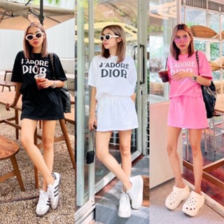 ชุดเซ็ต 2ชิ้น ชุดสาวอวบ เสื้อคอกลมแขนสั้น มาพร้อมกับกระโปรงทรงสอบสั้น ด้านในเป็นกางเกง เอวยางยืดใหญ่ นางแบบใส่งานจริง