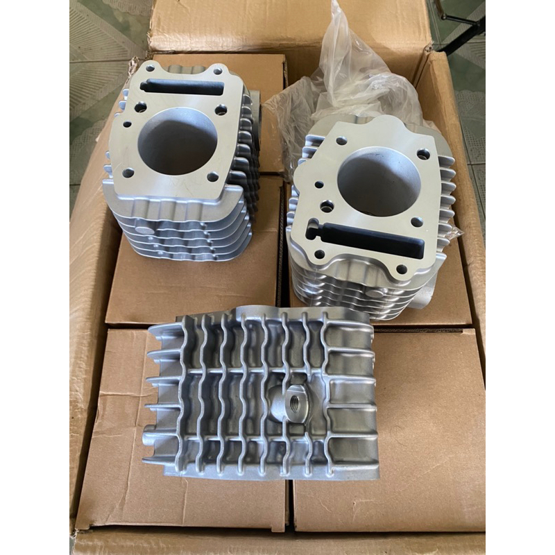 เสื้อหล่อเวฟ125R,S,i หลักเดิมตัวใหม่มีรูเซนเซอร์น้ำมันเครื่อง