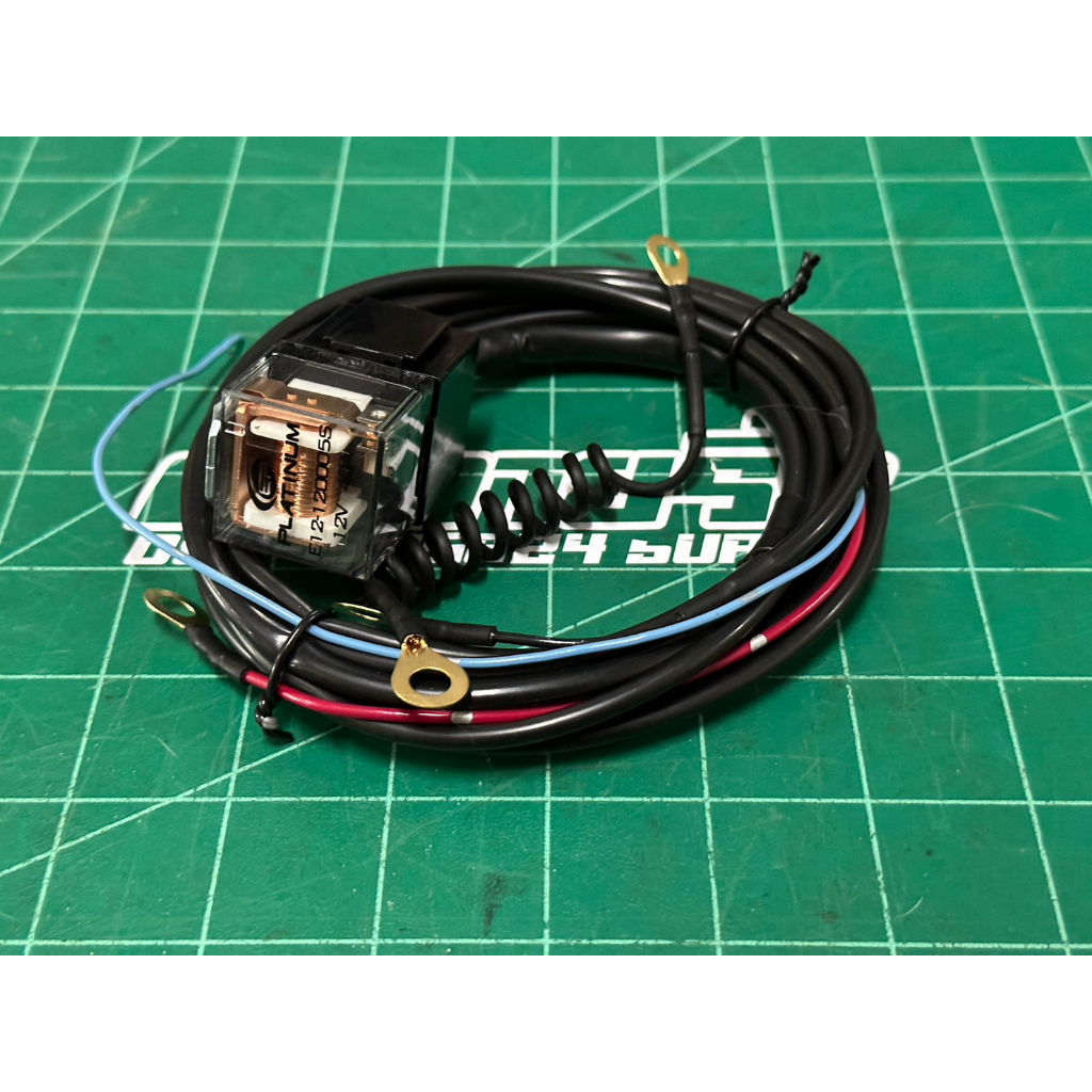 ชุดรีเลย์ปั้มติ๊กสำเร็จรูป 12 V พร้อมติดตั้ง เป็นระบบน้ำมัน สายไฟแท้ยาว 2.5 เมตร สำหรับรถยนต์ทุกชนิด