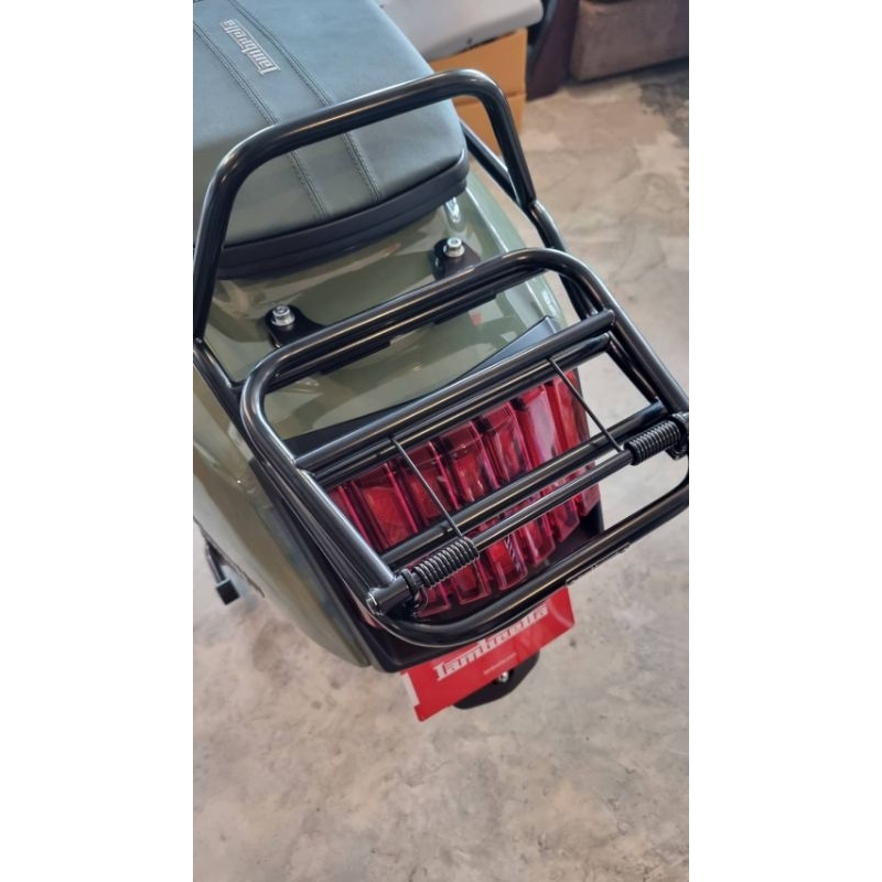 ตะแกรงหลังพับทัวร์ริ่ง Lambretta X200-300