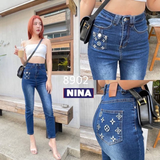 👖NN-ST🌟#8902 กางเกงยีนส์ผ้ายืดทรงกระบอก เอวสูงปรี๊ดงานแต่งปัก กระเป๋าหน้าหลัง สวยไฮโซเว่อร์ สีฟอกเข้มๆ