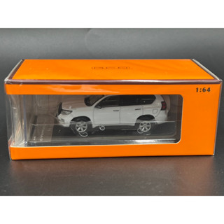 GCD 1:64  Toyota Overlord 150 Crean White