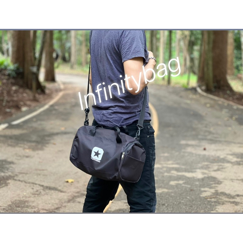 กระเป๋าสะพายข้างทรงหมอนสุดเทห์สินค้าพร้อมส่ง