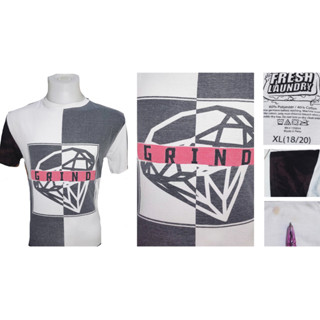 เสื้อแฟชั่น เสื้อยืดมือสอง เสื้อยืดคอกลม ประมาณไซส์ M ล่าสุด