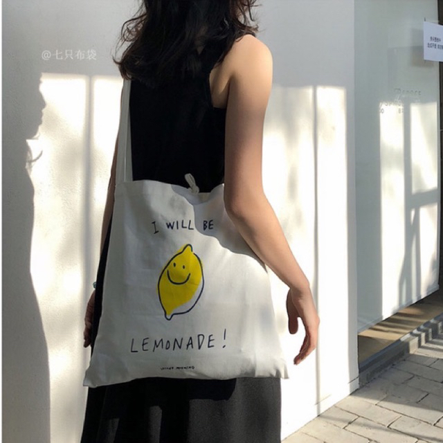 พร้อมส่ง กระเป๋าผ้า lemonade 🍋