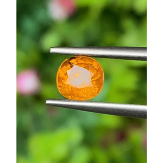 พลอย บุษราคัม yellow sapphire 1.11 กะรัต (Cts.) พลอยแท้ อัญมณีมงคลประจําวันเกิด เครื่องประดับพลอย