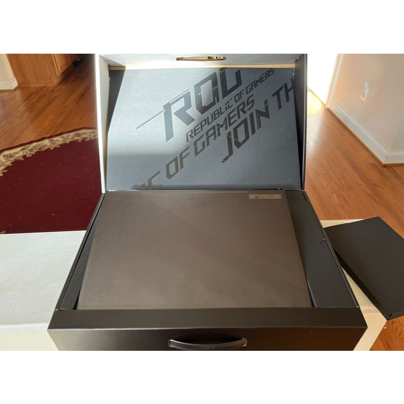 ASUS ROG Zephyrus Gaming Laptop 15" Ryzen 9 5900HS 16GB Ram 1TB SSD RTX 3070 G15