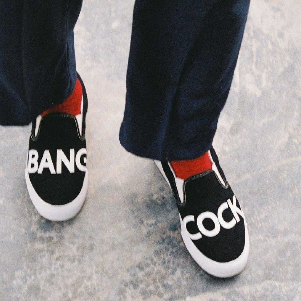 TRULY รองเท้า Slip-on  หน้าเท้ากว้างใส่สบาย รุ่น Bangcock สีดำ พื้นเหลือง แดง และ สีดำ พื้นยางพารา แท้ 100%