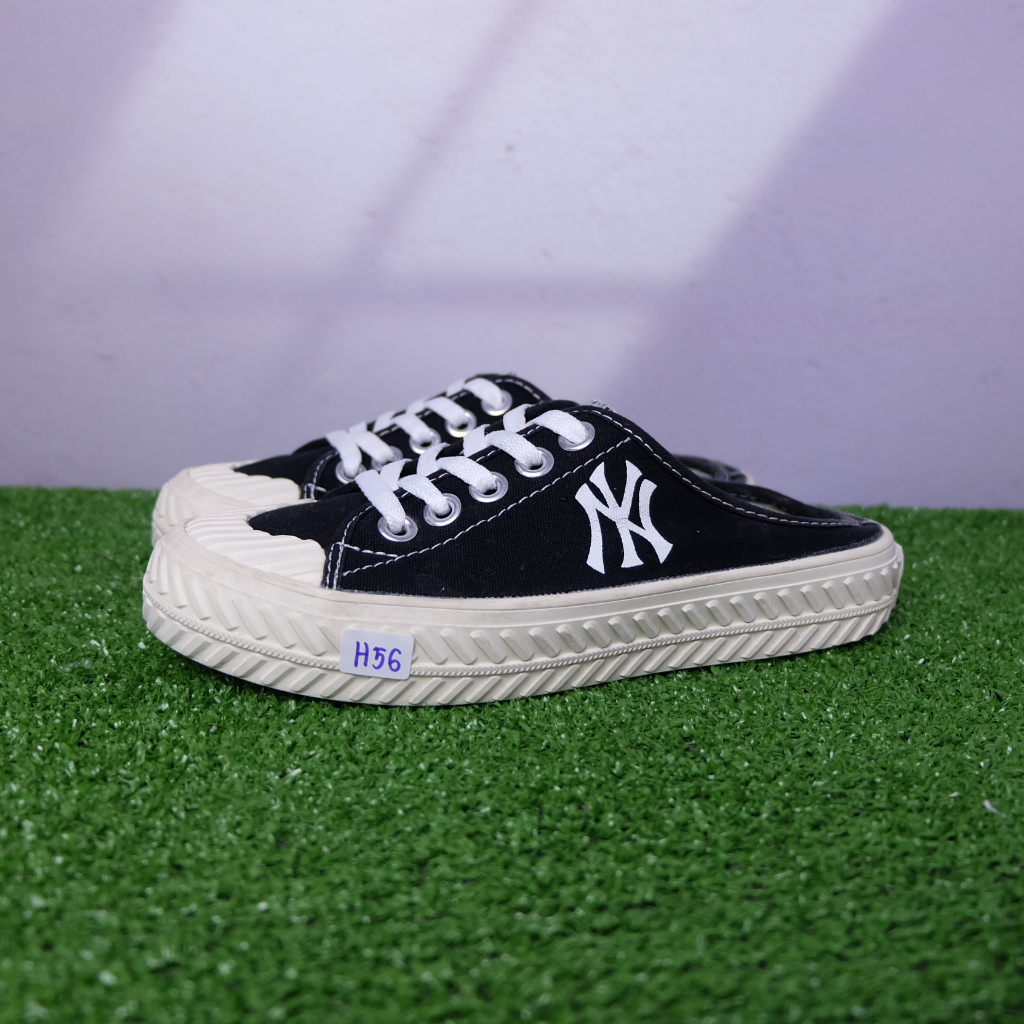 ( 36/22.5 cm ) MLB NY Playball รองเท้าผ้าใบเปิดส้นMLB มือ2ของแท้💯 รองเท้าแฟชั่นลำลองผู้หญิง