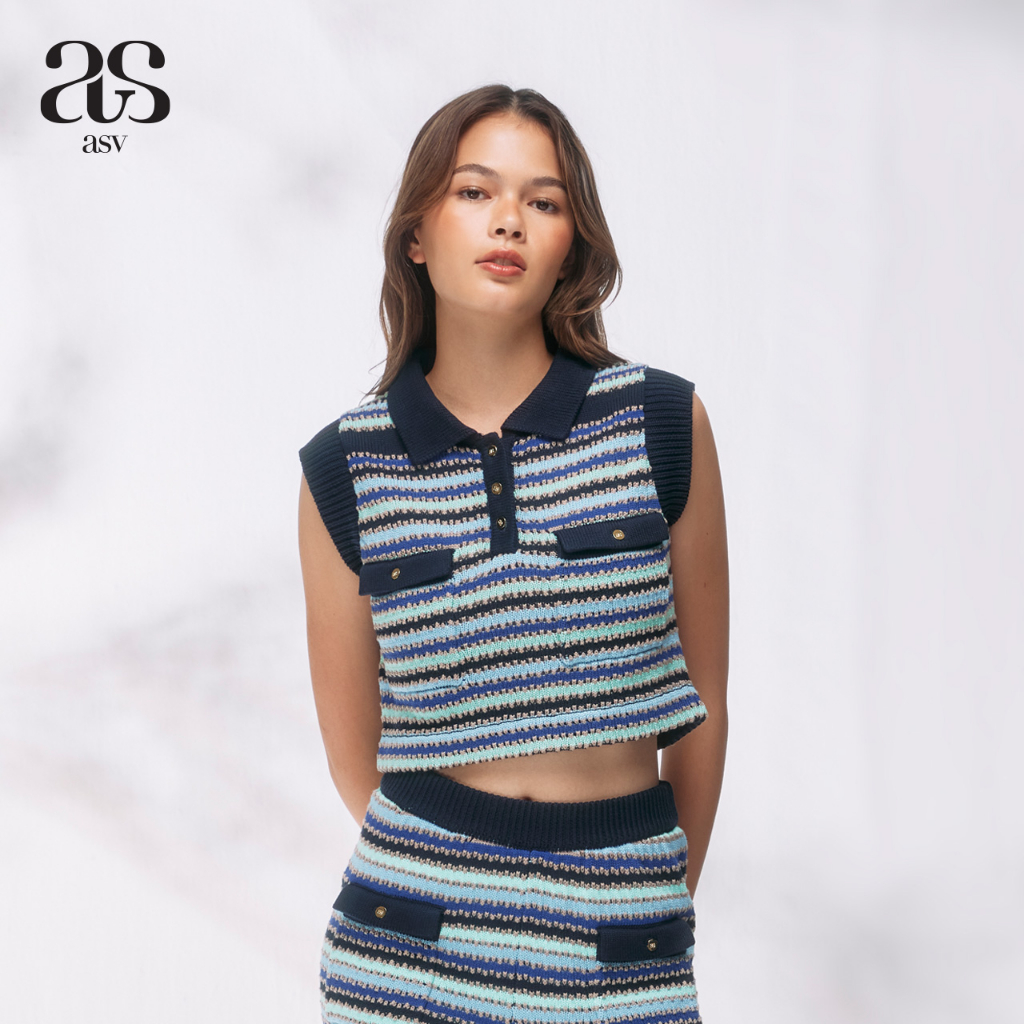 [asv pf23] Leyla Stripe Knitted Polo เสื้อผู้หญิง ทรงครอป คอปกโปโล แขนกุด ตกแต่งกระเป๋าหน้า ผ้านิตทอลายทาง