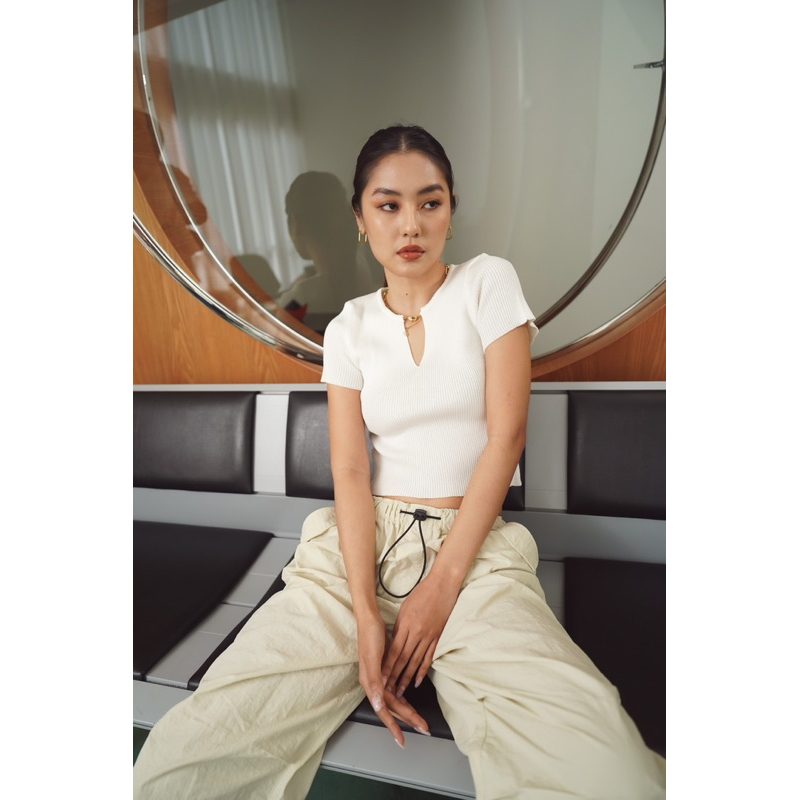 ULTIMATE - DIANA TOP (สินค้าพร้อมส่ง)