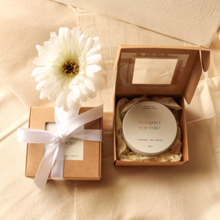 HOMTIAN | เทียนหอมตลับ กลิ่น BOUQUET FOR U  แนวกลิ่น Floral,woody💐 ขนาด 80g.
