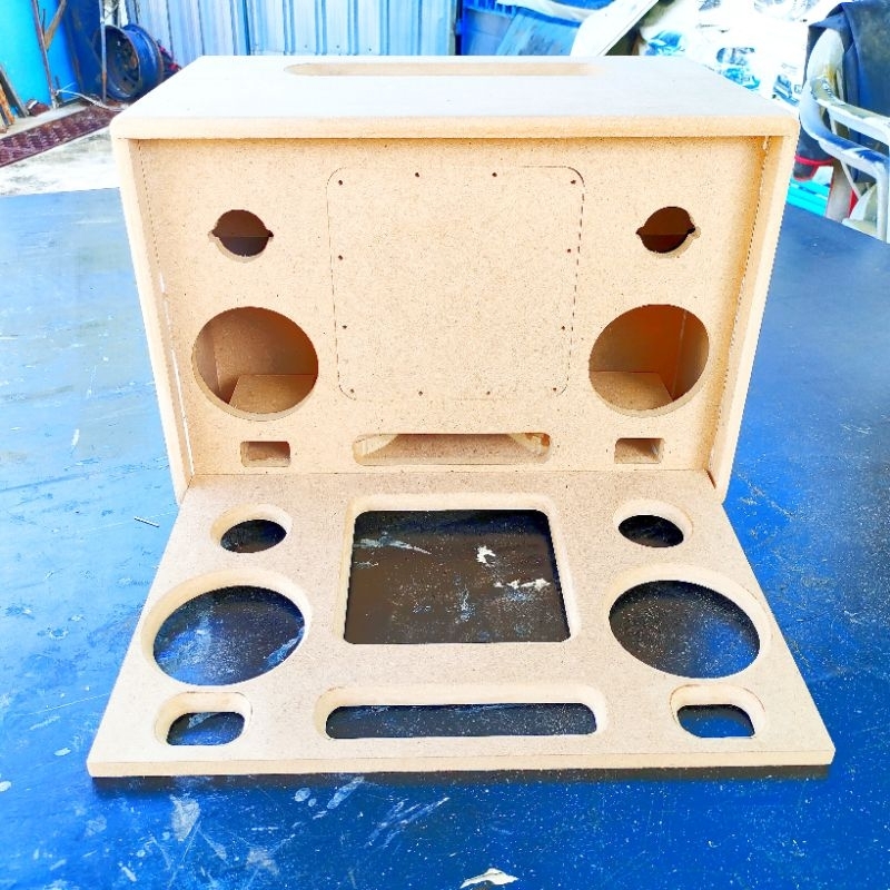 ตู้เปล่า ตู้ bluetooth DIY รุ่น 6.5 นิ้ว แบนพาส  ตู้ลำโพงเสียงกลาง 4 นิ้วเสียงแหลม 2 นิ้วhk