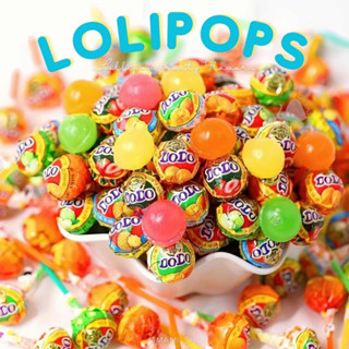 Fruit lollipops อมยิ้มผลไม้ 5 รสชาติ 20-40ชิ้น ก้านสีสันสวยสะดุดตา ตัวลูกอมได้รสชาติน้ำผลไม้เต็มๆลองแล้วจะติดใจ