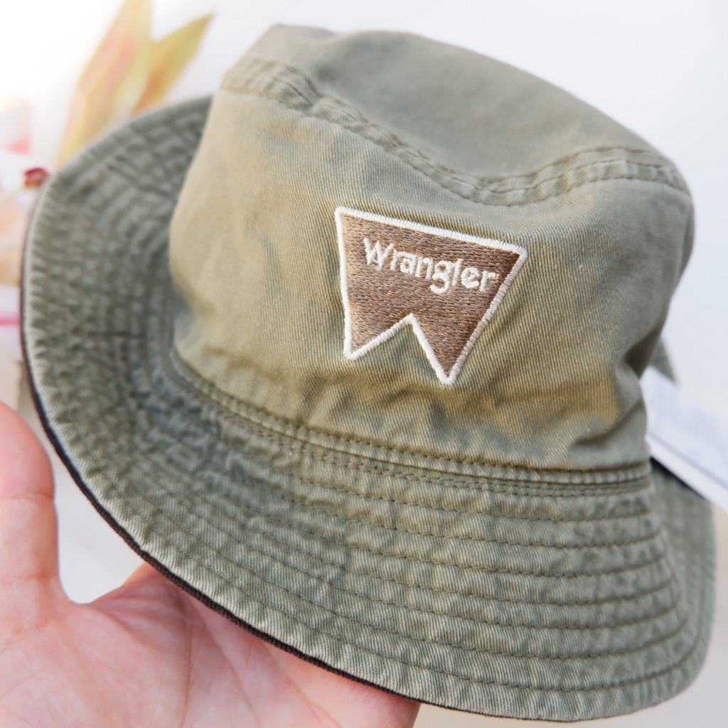 WRANGLER หมวกแท้ 100% งานใหม่ ป้าห้อยครบ หมวกใส่ได้ 2 ด้าน  รุ่น WR W2803205 สีเขียว&amp;สีดำ