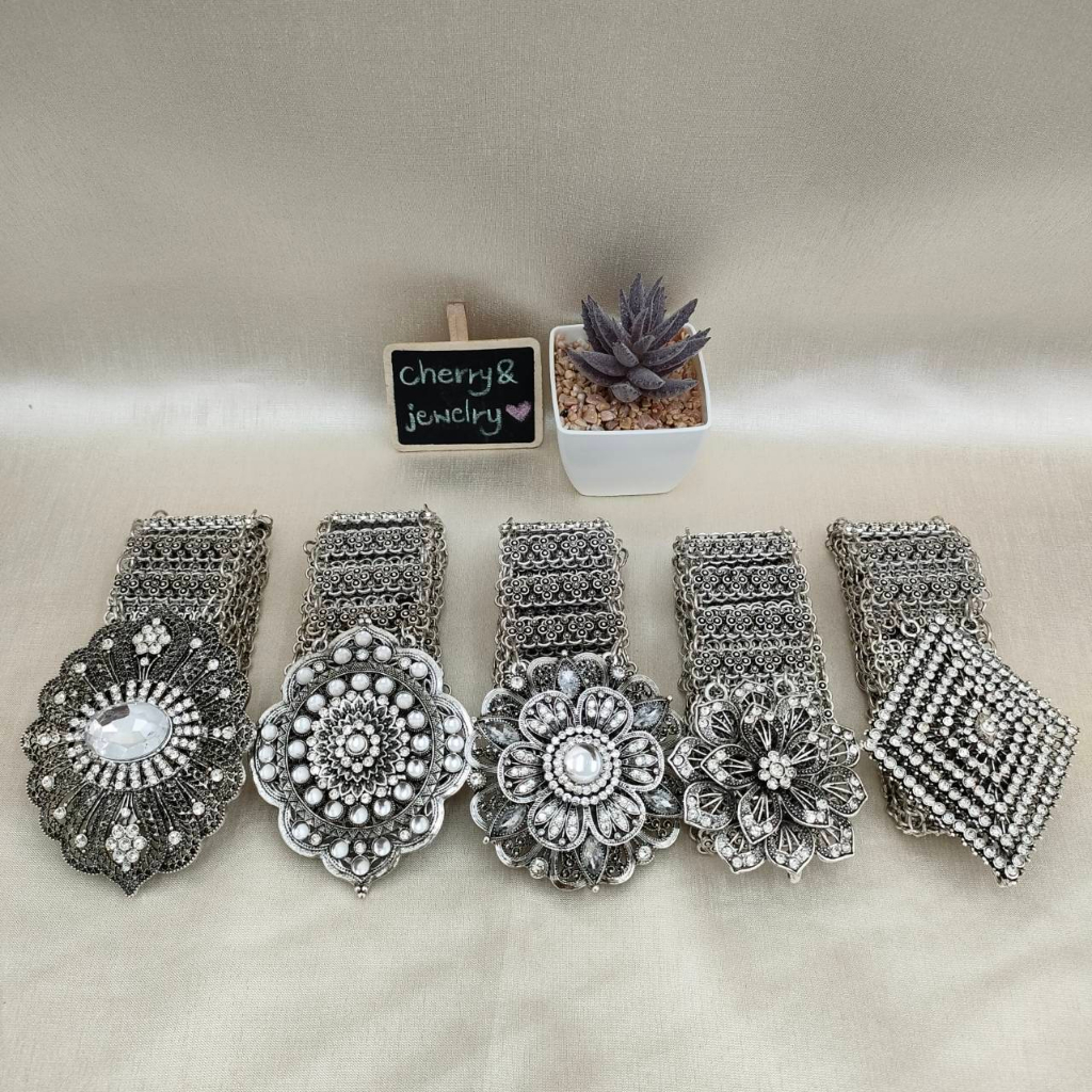 เข็มขัดรมดำหัว มขัดชุดไทย พลอยหลากหลายสี เข็มขัดรัดผ้าถุงผ้าซิน เข็มขัดชุดเจ้าสาว พร้อมส่ง ราคาถูกส่งตรงจากโรงงาน