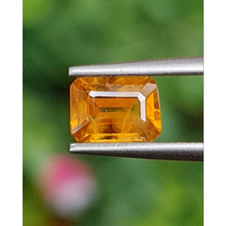 พลอย บุษราคัม yellow sapphire 1.08 กะรัต (Cts.) พลอยแท้ อัญมณีมงคลประจําวันเกิด เครื่องประดับพลอย