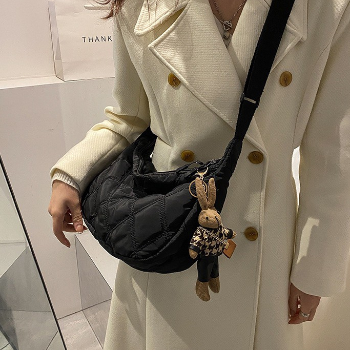 ส่งด่วน GUCSELECTED(B1876) กระเป๋าสะพายข้างผ้าโพลีเอสเตอร์มี2สี น้ำหนักเบา ราคา ถูกที่สุด ดีลบีเคเค แกลเลอรีภาพที่ 3