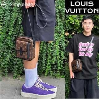 Louis Vuitton Christopher Wearable Wallet Shoulder bag